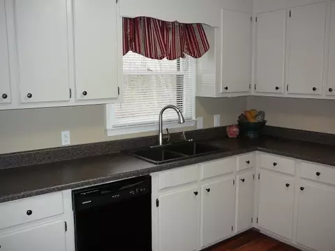 416 W Hampton Ave, Honea Path, SC 29654 photo 13