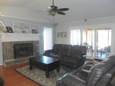 110 E Church Rd, Easley, SC 29642 photo 6