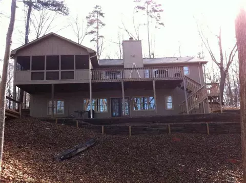 910 Point Rd, Westminster, SC 29693 photo 2