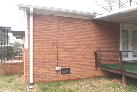 265 Hasting Cir, Easley, SC 29640 photo 2