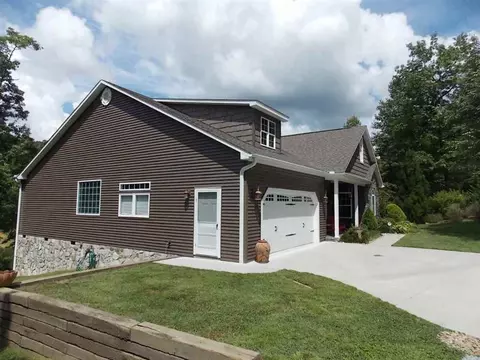 111 Sidari Dr, Pickens, SC 29671 photo 2