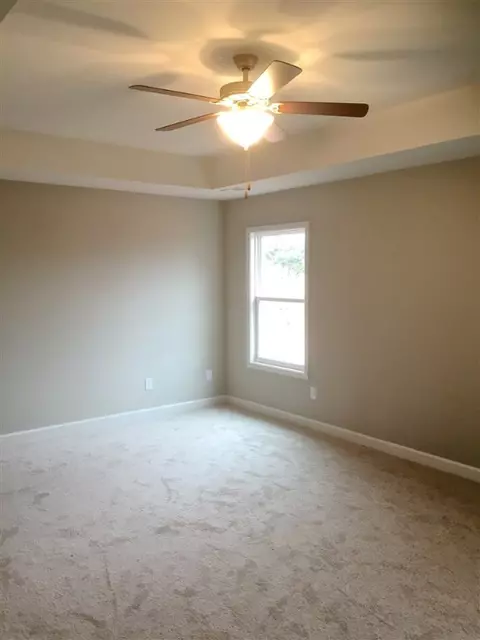 112 Hallmark Cir, Easley, SC 29640 photo 5