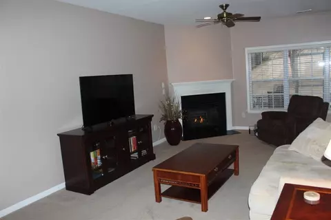 111 Rolling Oak Dr, Easley, SC 29642 photo 3