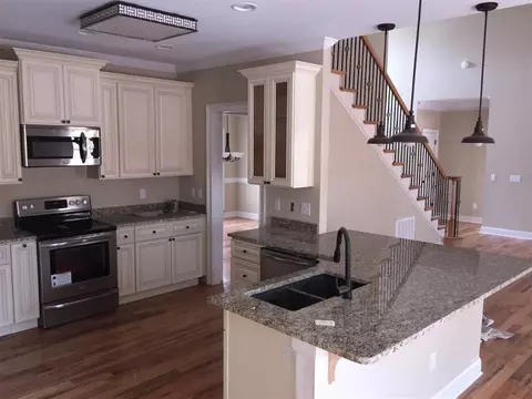 102 Raspberry Ln, Anderson, SC 29621 photo 2