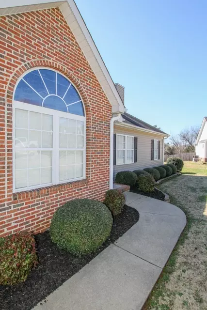 107 Foliage Ct, Easley, SC 29642 photo 2