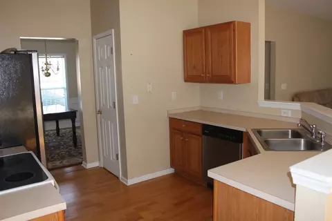 114 Rolling Oak Dr, Easley, SC 29642 photo 2