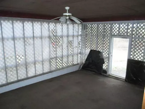 306 Cherokee Rd, Pelzer, SC 29669 photo 11