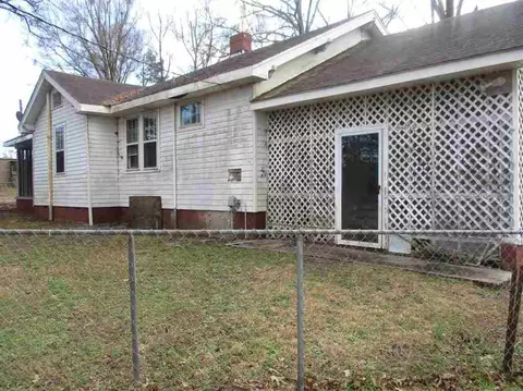 306 Cherokee Rd, Pelzer, SC 29669 photo 4