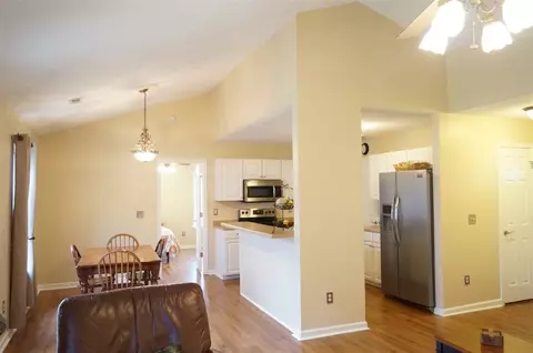 129 Wisteria Way, Pendleton, SC 29670 photo 4