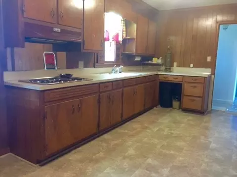 902 Crenshaw St, Pendleton, SC 29670 photo 6