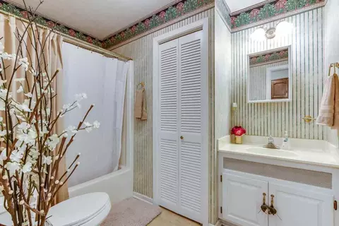 209 Yorktown Ct, Easley, SC 29642 photo 19