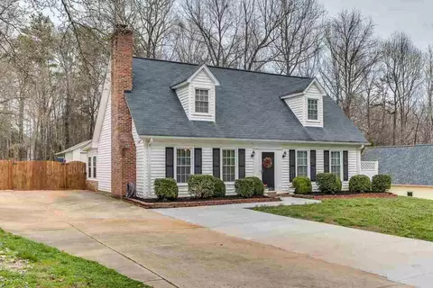 209 Yorktown Ct, Easley, SC 29642 photo 2