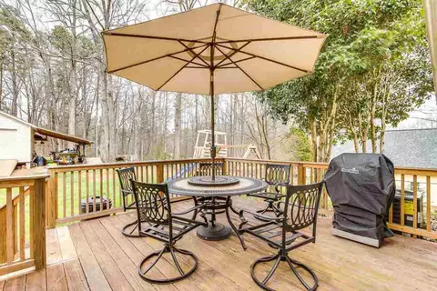 209 Yorktown Ct, Easley, SC 29642 photo 24