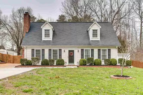 209 Yorktown Ct, Easley, SC 29642 photo 1