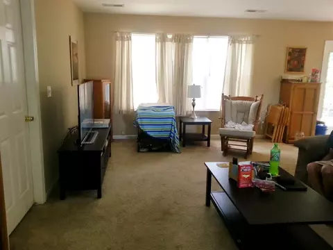 545 Kingsman Ln, Easley, SC 29642 photo 4