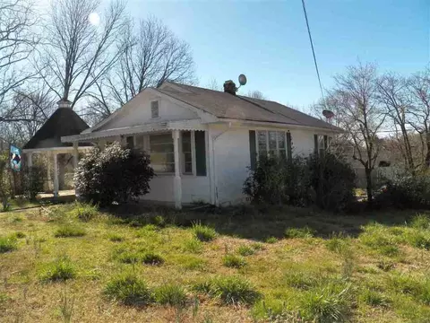 809 W Main St, Walhalla, SC 29691 photo 3