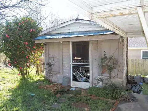 809 W Main St, Walhalla, SC 29691 photo 6