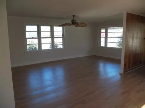 809 W Main St, Walhalla, SC 29691 photo 7