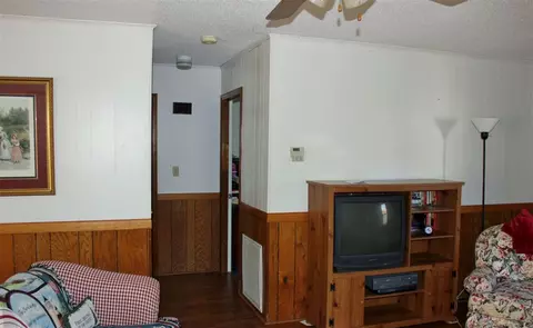 106 Bluefield Rd, Starr, SC 29684 photo 6