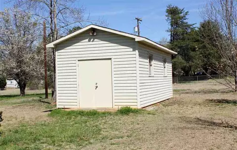 106 Bluefield Rd, Starr, SC 29684 photo 2