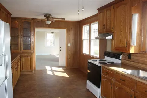7 Poplar St, Honea Path, SC 29654 photo 8