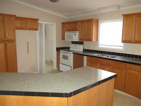 205 Blue Sky Dr, Sunset, SC 29685 photo 5