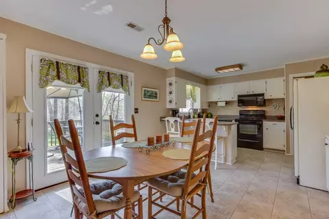 203 Brookview Cir, Easley, SC 29642 photo 12