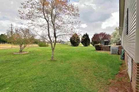 1903 Queen Dr, Walhalla, SC 29691 photo 12
