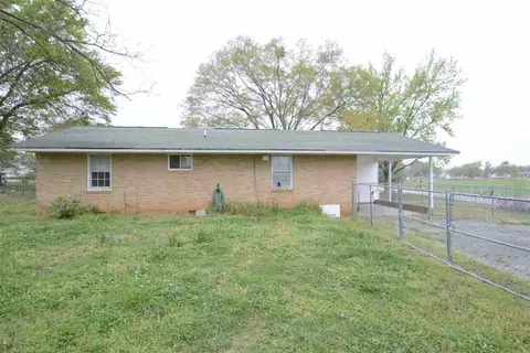120 Carson Dr, Starr, SC 29684 photo 3
