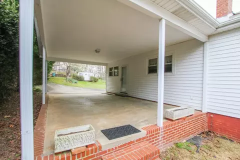 143 Old Pond St, Easley, SC 29640 photo 4