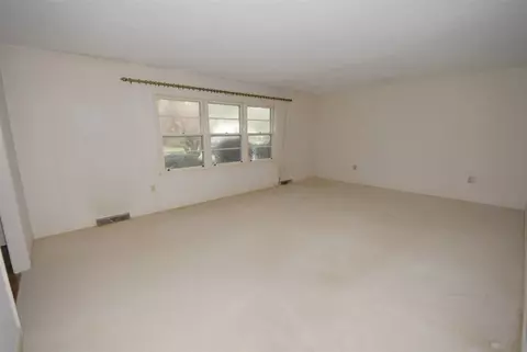 100 Maple Ave, Seneca, SC 29678 photo 3