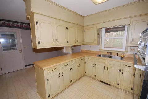 100 Maple Ave, Seneca, SC 29678 photo 9
