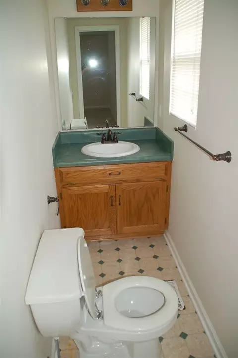 121 S Randall Cir, Seneca, SC 29678 photo 18