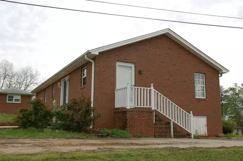 121 S Randall Cir, Seneca, SC 29678 photo 5
