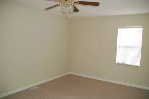 121 S Randall Cir, Seneca, SC 29678 photo 17