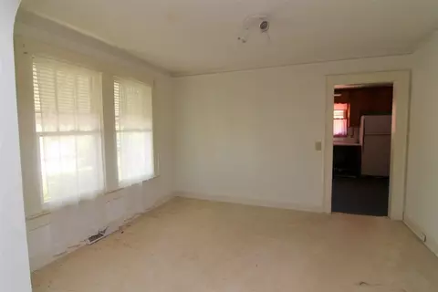 912 S Mechanic St, Pendleton, SC 29670 photo 8
