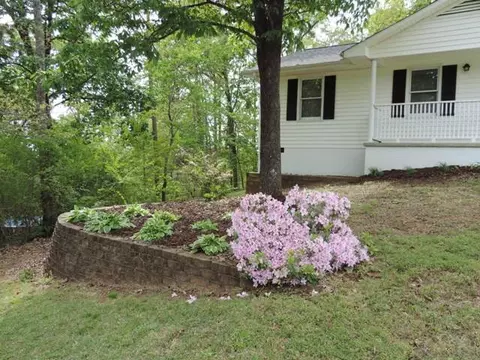 3067 Brookfield Dr, Seneca, SC 29672 photo 2