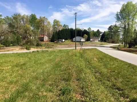 810 Slickum Rd, Easley, SC 29640 photo 5
