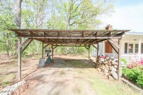 260 Peach Dr, Central, SC 29630 photo 32