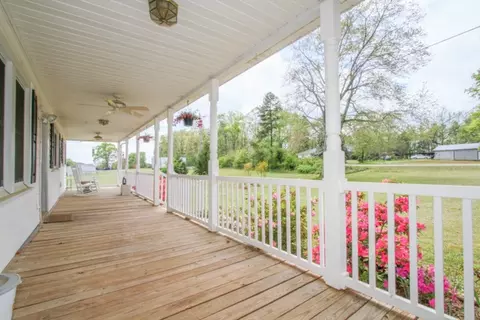 260 Peach Dr, Central, SC 29630 photo 6