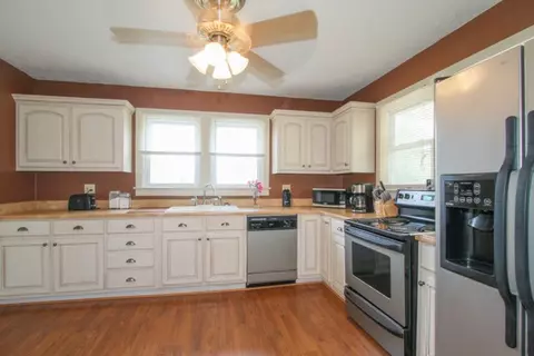 260 Peach Dr, Central, SC 29630 photo 11