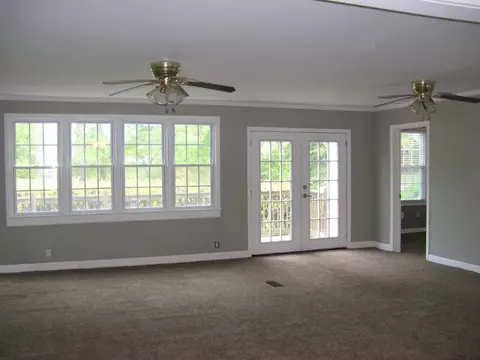 21 Oak Dr, Honea Path, SC 29654 photo 2