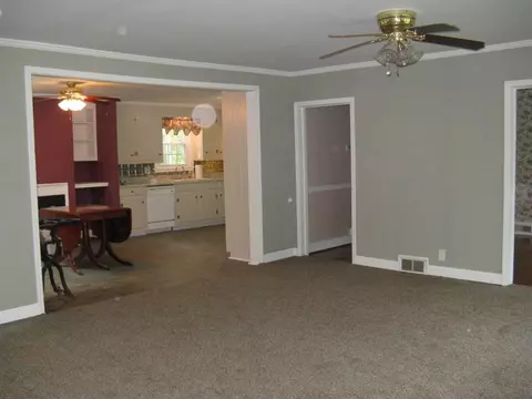 21 Oak Dr, Honea Path, SC 29654 photo 3