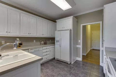 200 Montague Dr, Easley, SC 29640 photo 17