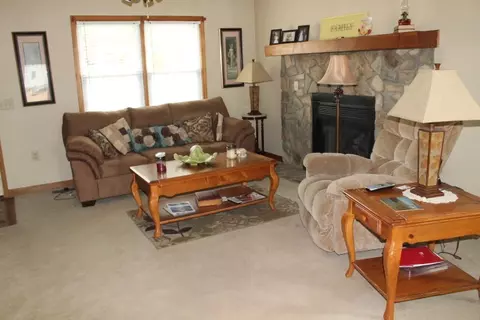104 Pearson Rd, Easley, SC 29640 photo 8