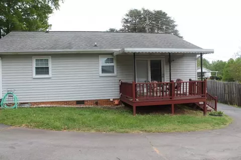 104 Pearson Rd, Easley, SC 29640 photo 5