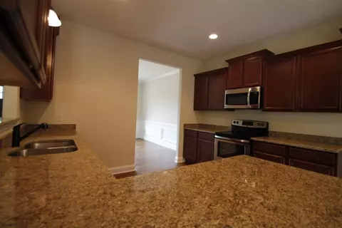 83 Angus Run, Seneca, SC 29672 photo 4