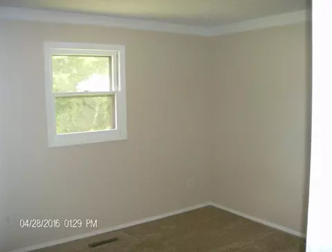 100 Excelsior Dr, Easley, SC 29640 photo 11