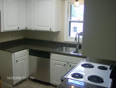 100 Excelsior Dr, Easley, SC 29640 photo 6
