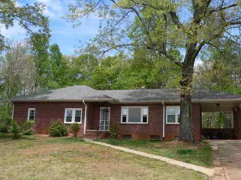 245 Lecroy Rd, Walhalla, SC 29691 photo 1
